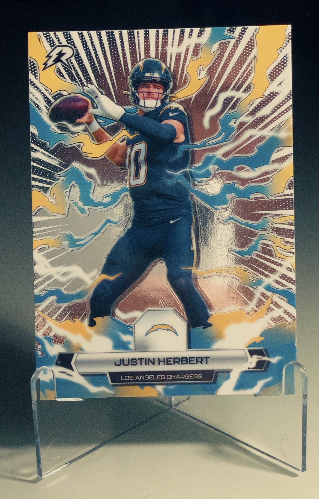 Justin Herbert — 2025 Topps Resurgence