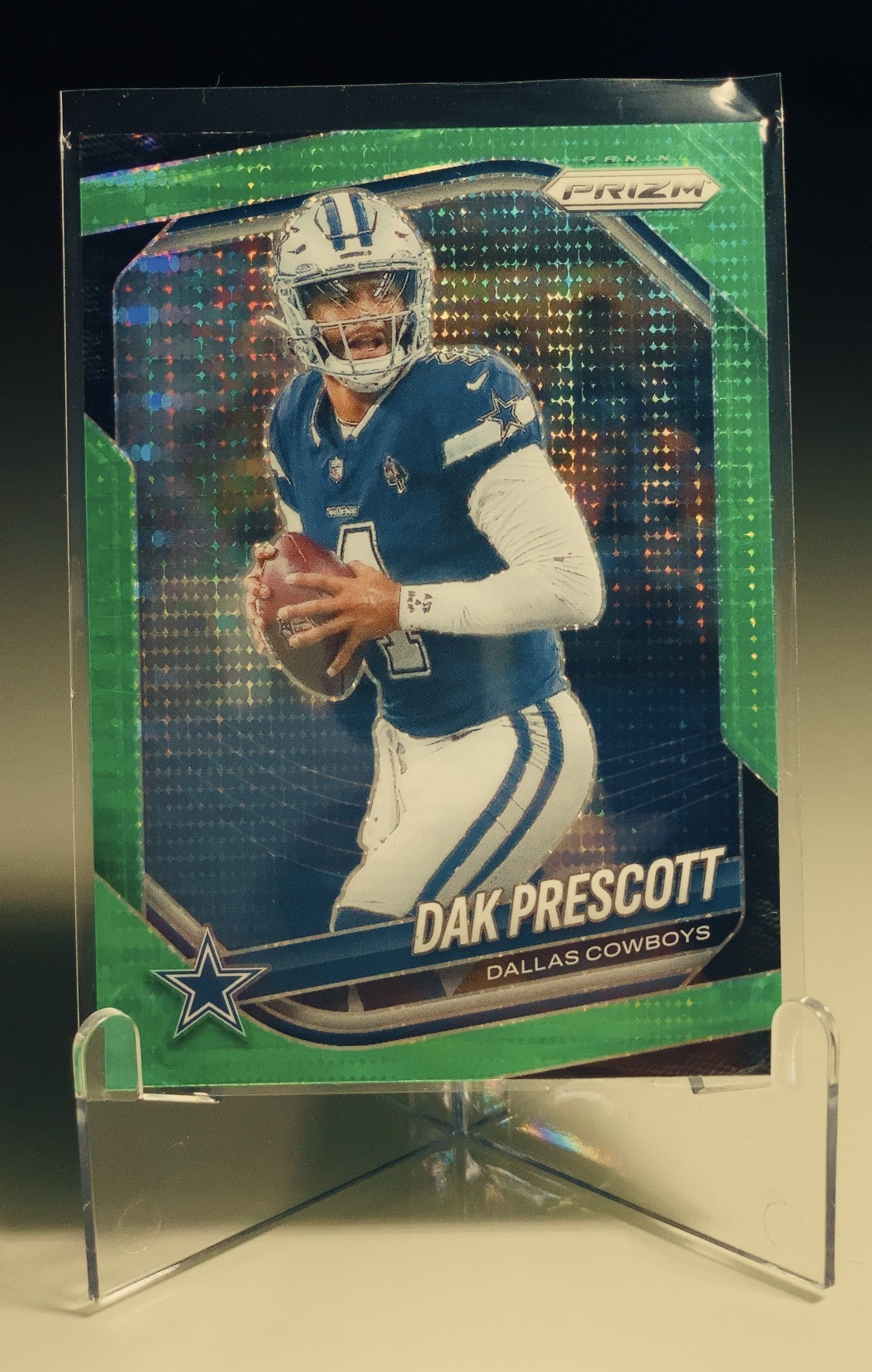 Dak Prescott — Panini Prizm Green Pulsar — frente